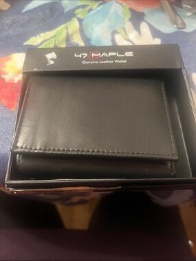 47 Maple Genuine Leather Men's Slim tri fold Wallet | Black Leather Wallet